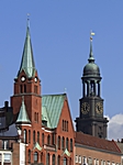 Schwedische Gustav-Adolf-Kirche und St. Michaelis