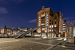 Busanbrücke und der Kaispeicher B, 
